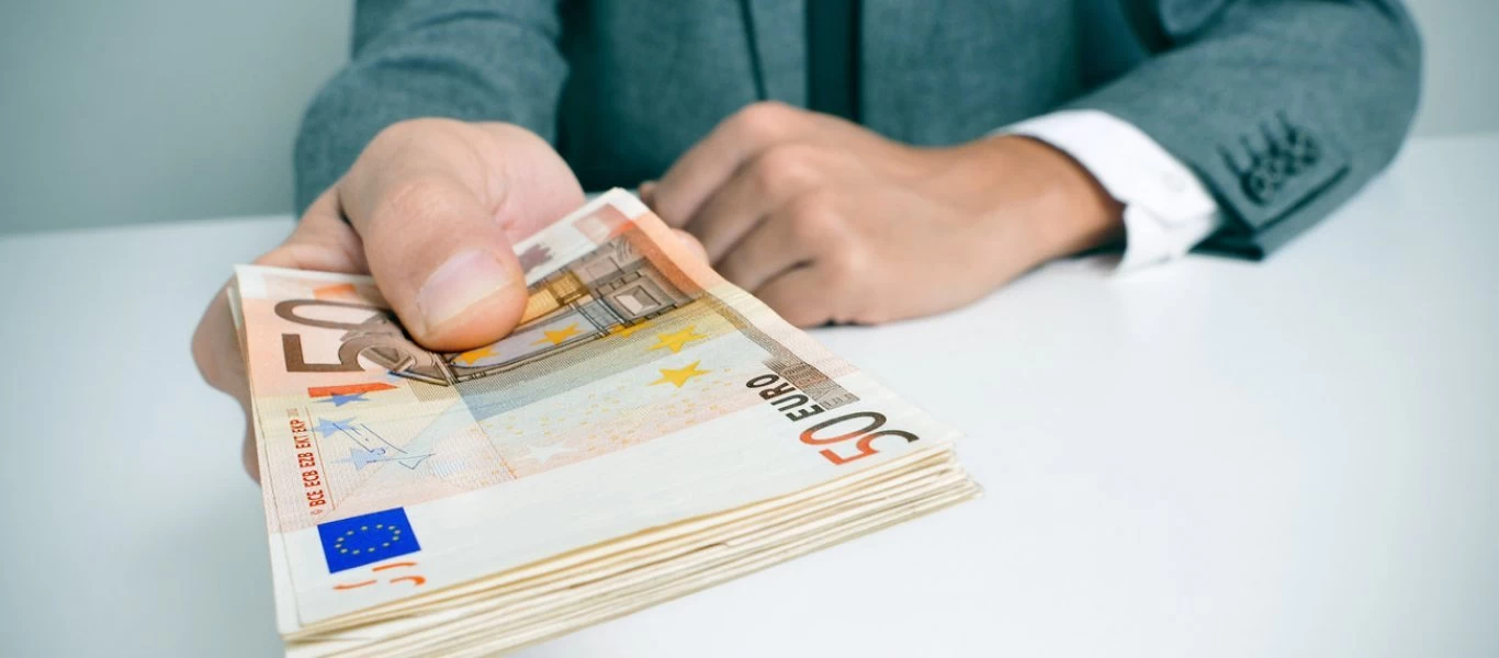 ΓΣΕΕ: 8 στους 10 εργαζόμενους ζητούν την αύξηση του κατώτατου μισθού